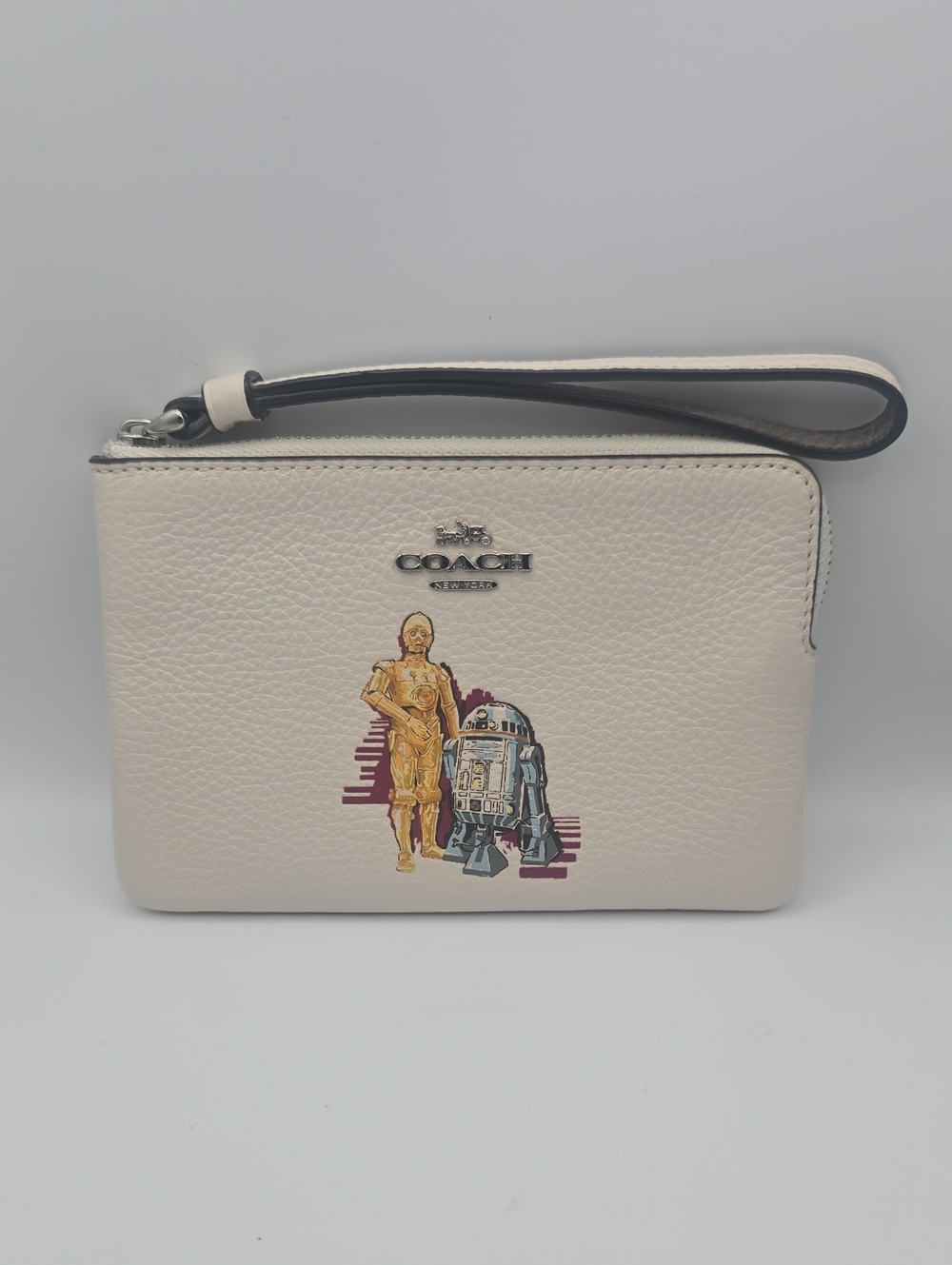 Coach Cream Limited Edition Star Wars C-3PO & R2-D2 Small Wristlet (NWOT)✨️🤍✨️